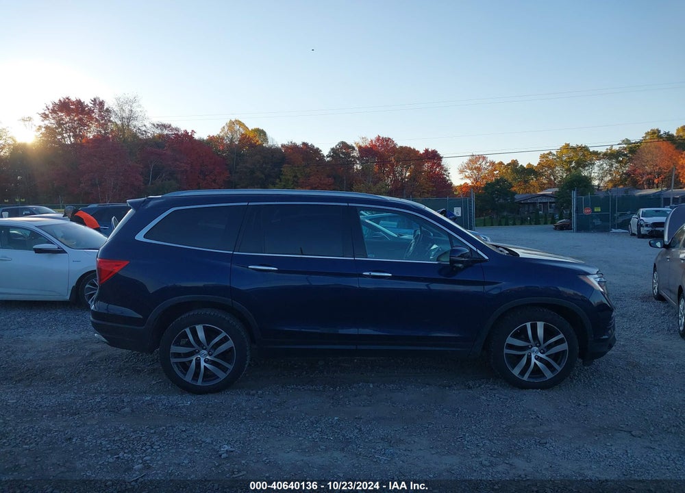 2017 HONDA PILOT TOURING VIN: 5FNYF6H9XHB035164