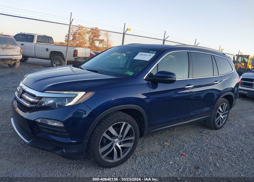 2017 HONDA PILOT TOURING VIN: 5FNYF6H9XHB035164