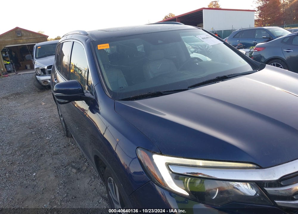 2017 HONDA PILOT TOURING VIN: 5FNYF6H9XHB035164