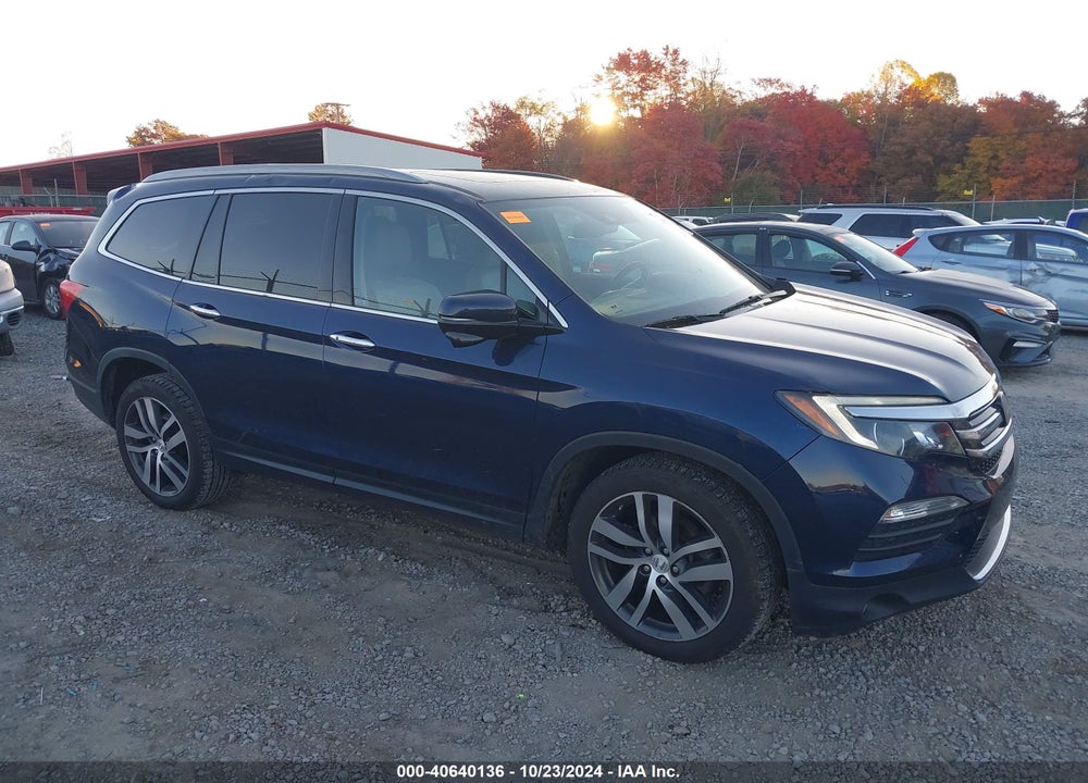 2017 HONDA PILOT TOURING VIN: 5FNYF6H9XHB035164