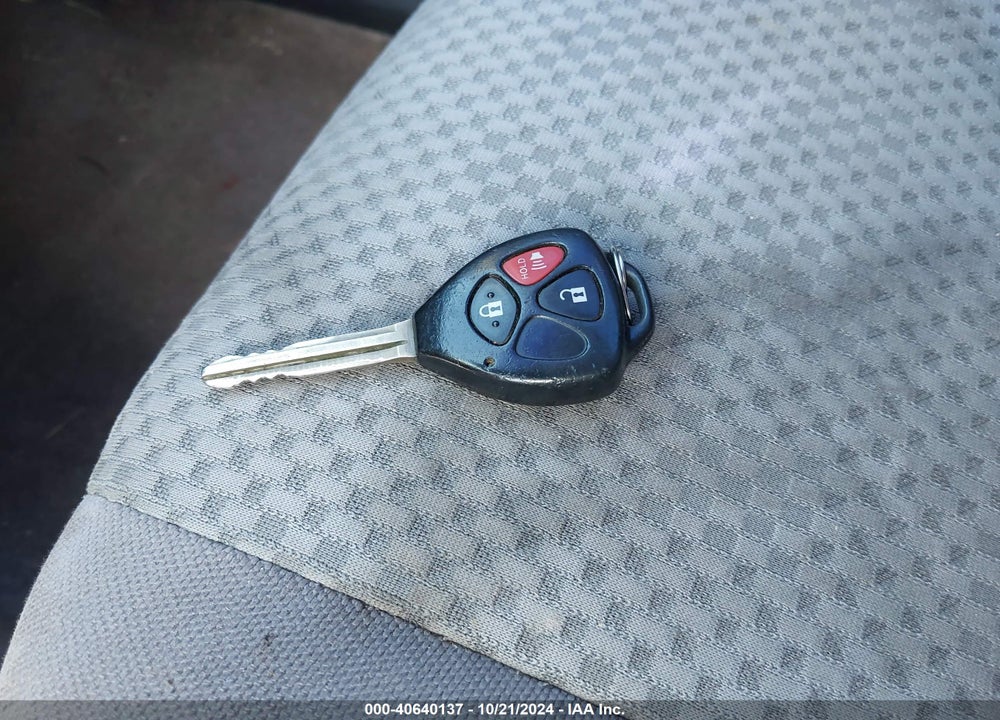 2007 TOYOTA RAV4 BASE V6 VIN: JTMZK33V175015274