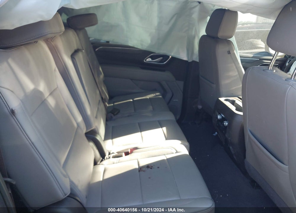 2022 GMC YUKON XL 4WD SLT VIN: 1GKS2GKT5NR348127