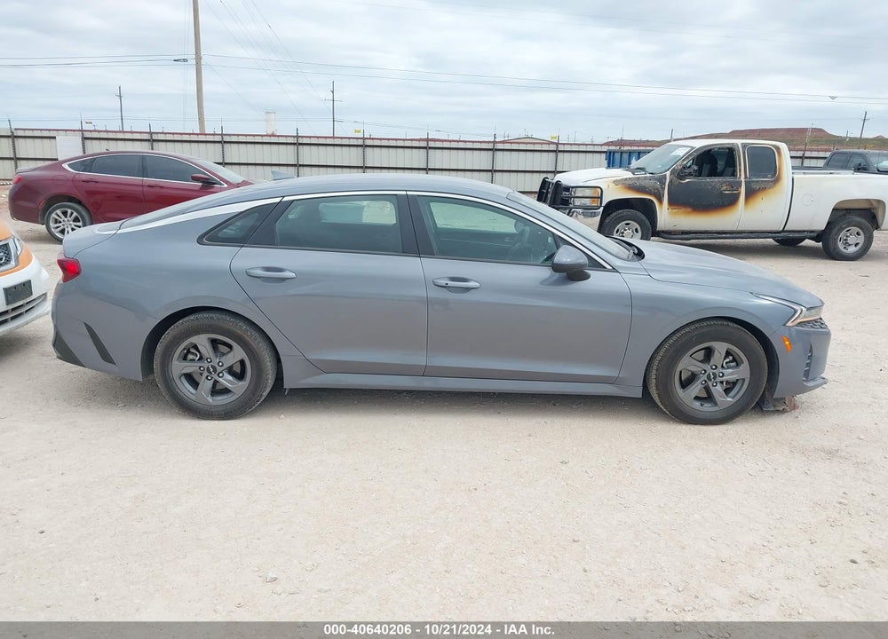 2022 KIA K5 LXS VIN: 5XXG14J26NG146296