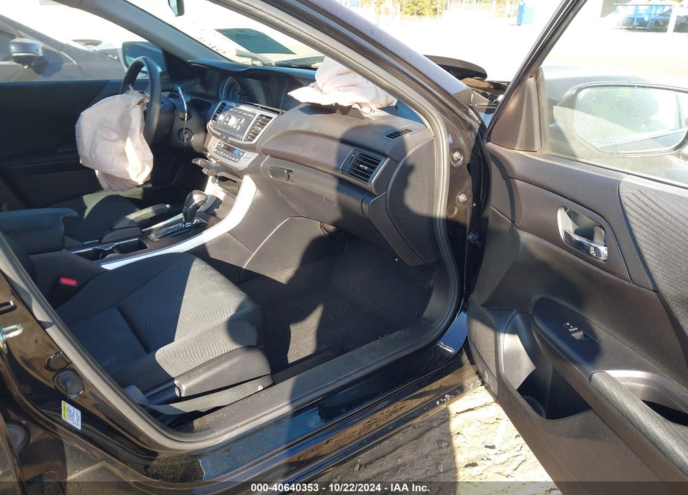 2014 HONDA ACCORD LX VIN: 1HGCR2F35EA060617