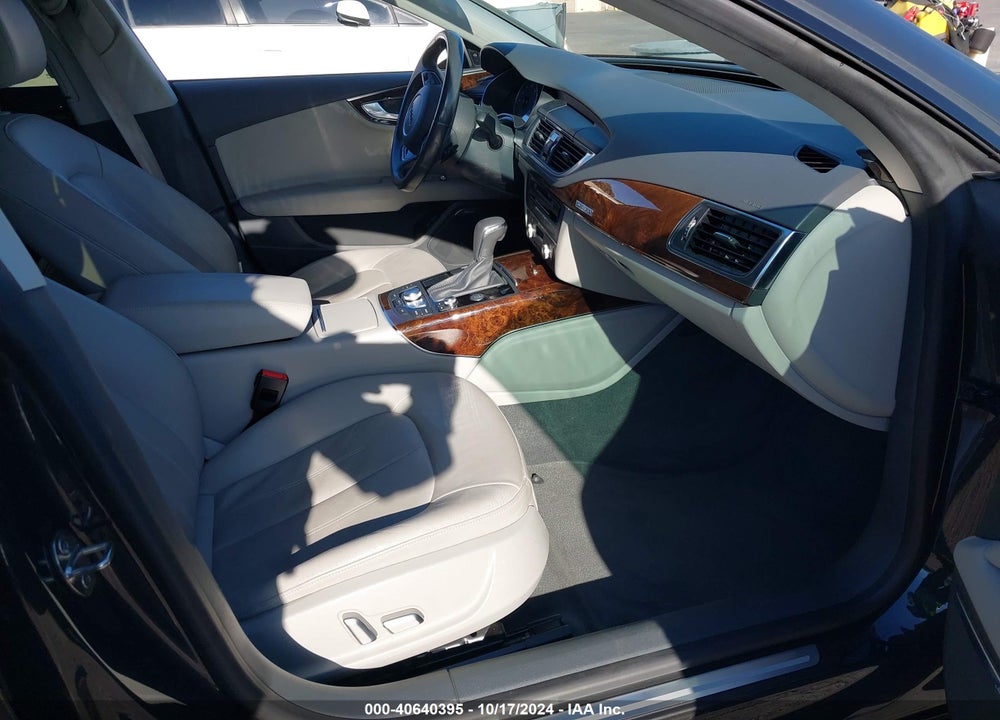 2017 AUDI A7 3.0T PREMIUM PLUS VIN: WAUW2AFC7HN044021