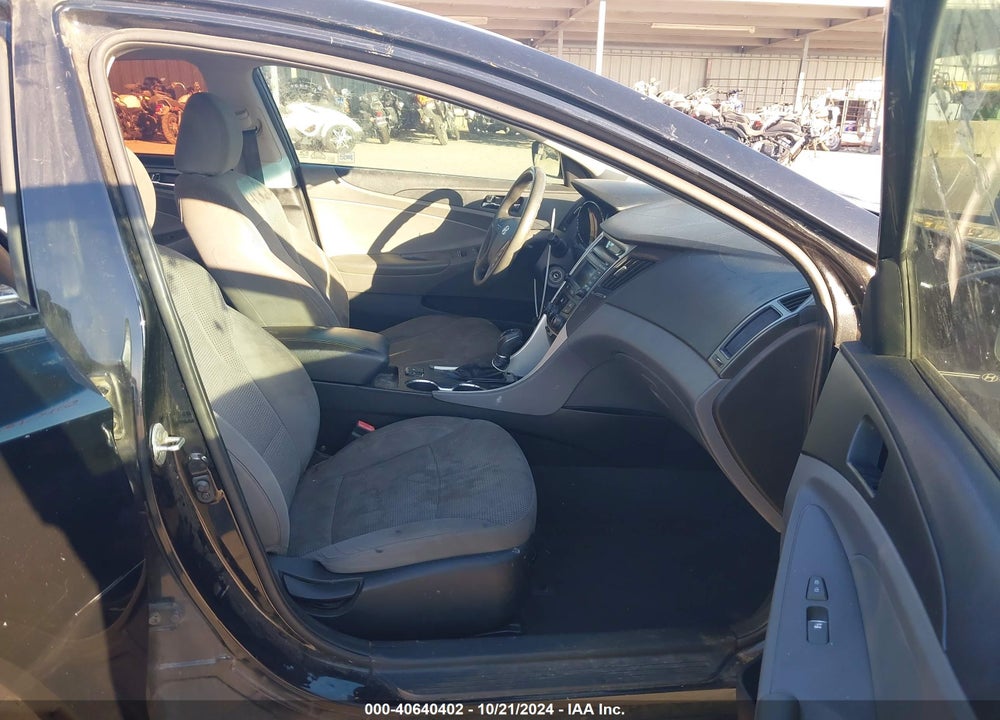 2014 HYUNDAI SONATA GLS VIN: 5NPEB4AC7EH879927