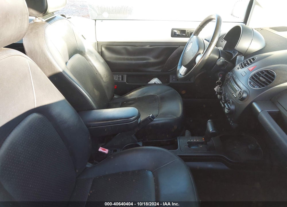 2010 VOLKSWAGEN NEW BEETLE 2.5L VIN: 3VWRW3ALXAM002382