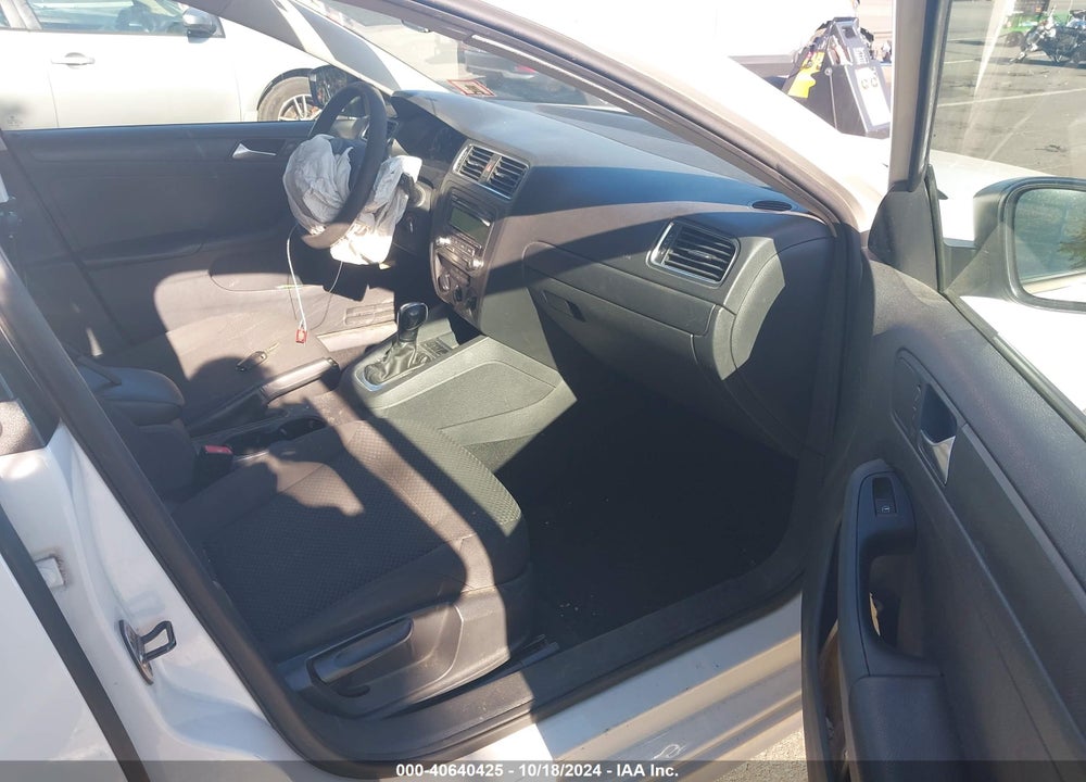 2013 VOLKSWAGEN JETTA 2.0L S VIN: 3VW2K7AJXDM413031