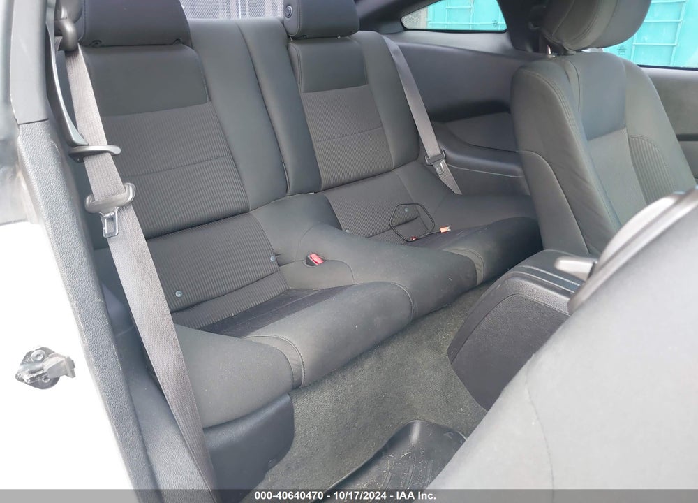 2014 FORD MUSTANG V6 VIN: 1ZVBP8AM2E5239612