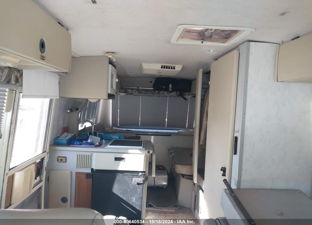 1999 VOLKSWAGEN EUROVAN MV VIN: WV3AH2704XH091975