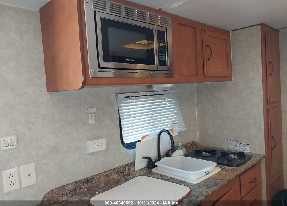 2015 GULFSTREAM OTHER VIN: 1NL1GTH28F1117085