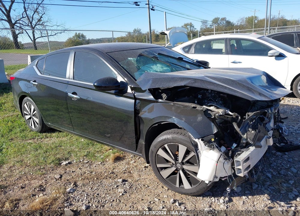2021 NISSAN ALTIMA SV FWD VIN: 1N4BL4DV2MN412402