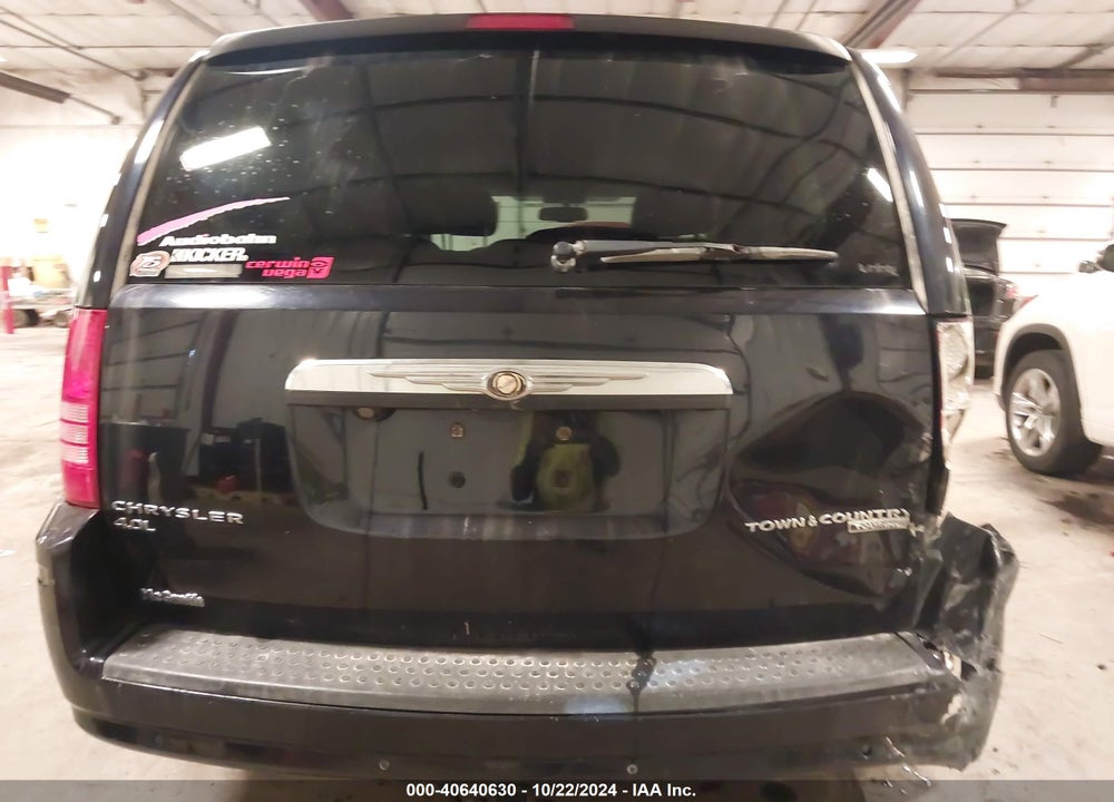 2010 CHRYSLER TOWN & COUNTRY TOURING PLUS VIN: 2A4RR8DX3AR481124