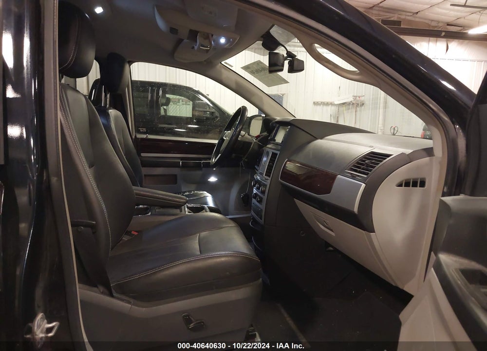 2010 CHRYSLER TOWN & COUNTRY TOURING PLUS VIN: 2A4RR8DX3AR481124