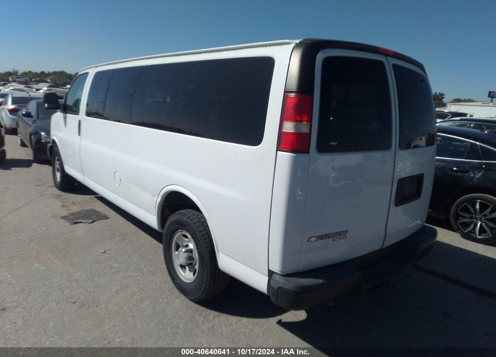 2013 CHEVROLET EXPRESS 3500 LS VIN: 1GAZGZFG9D1169552