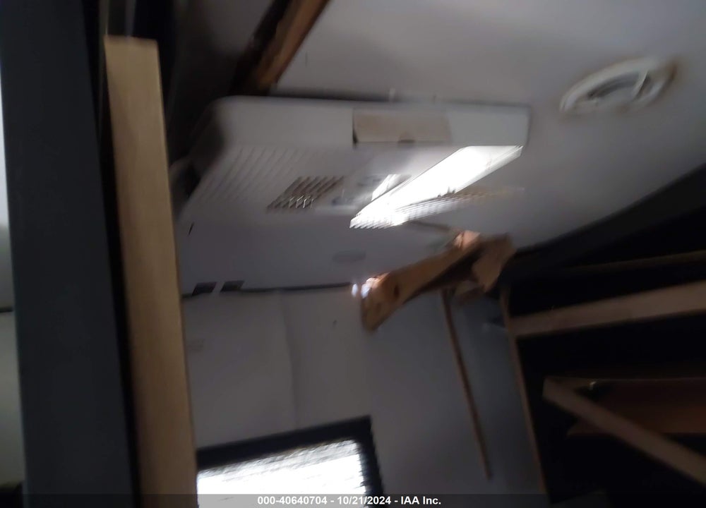 2022 KEYSTONE SPRIN298BH VIN: 4YDTSGN27N3106359