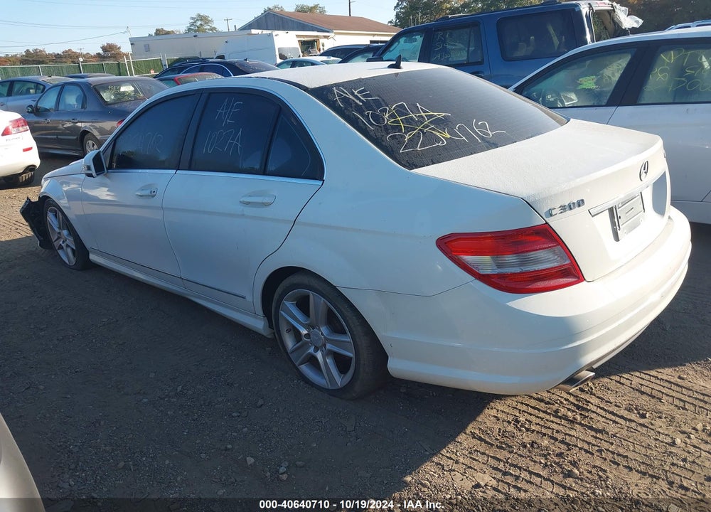 2011 MERCEDES-BENZ C 300 LUXURY 4MATIC/SPORT 4MATIC VIN: WDDGF8BB1BR147300