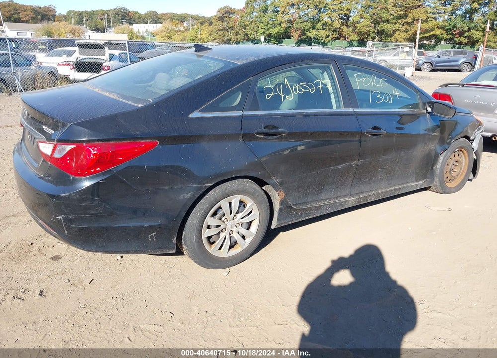 2012 HYUNDAI SONATA GLS VIN: 5NPEB4AC2CH313042