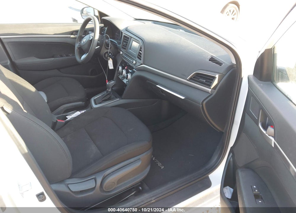 2019 HYUNDAI ELANTRA SE VIN: 5NPD74LF4KH490114