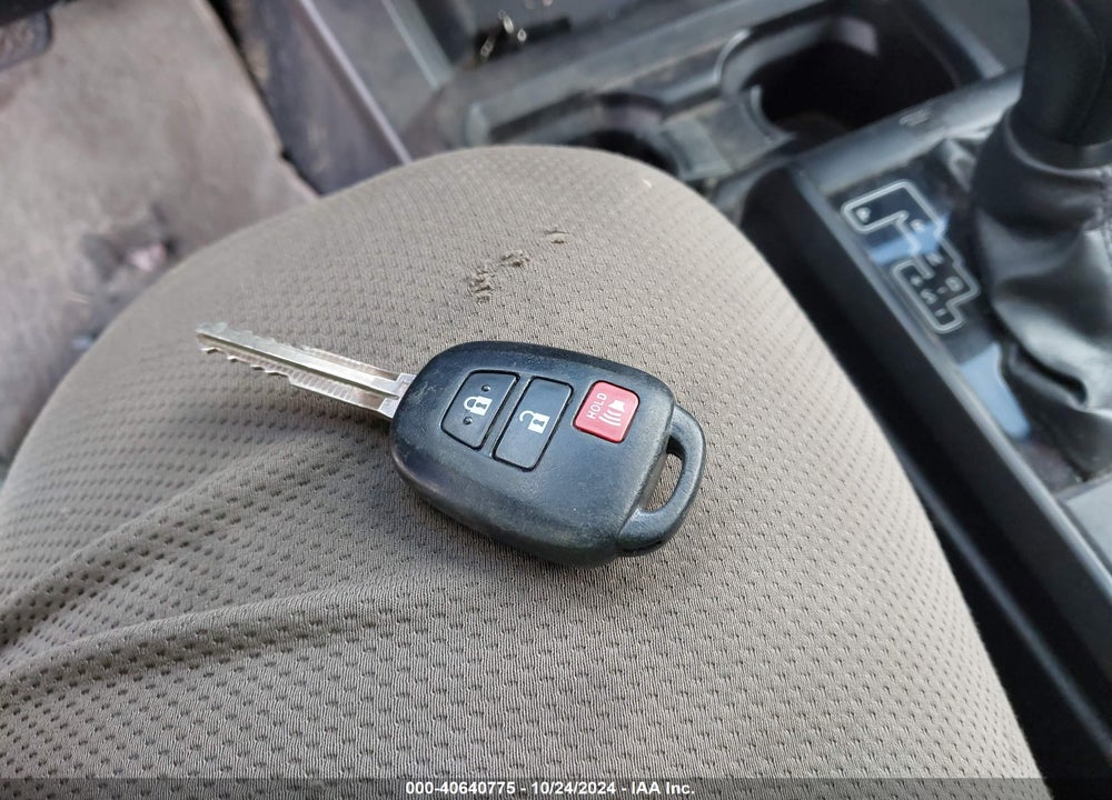 2020 TOYOTA TACOMA SR V6 VIN: 5TFCZ5AN7LX212559