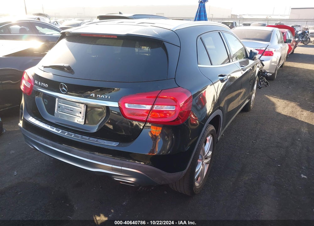 2015 MERCEDES-BENZ GLA 250 VIN: WDCTG4EB1FJ122776