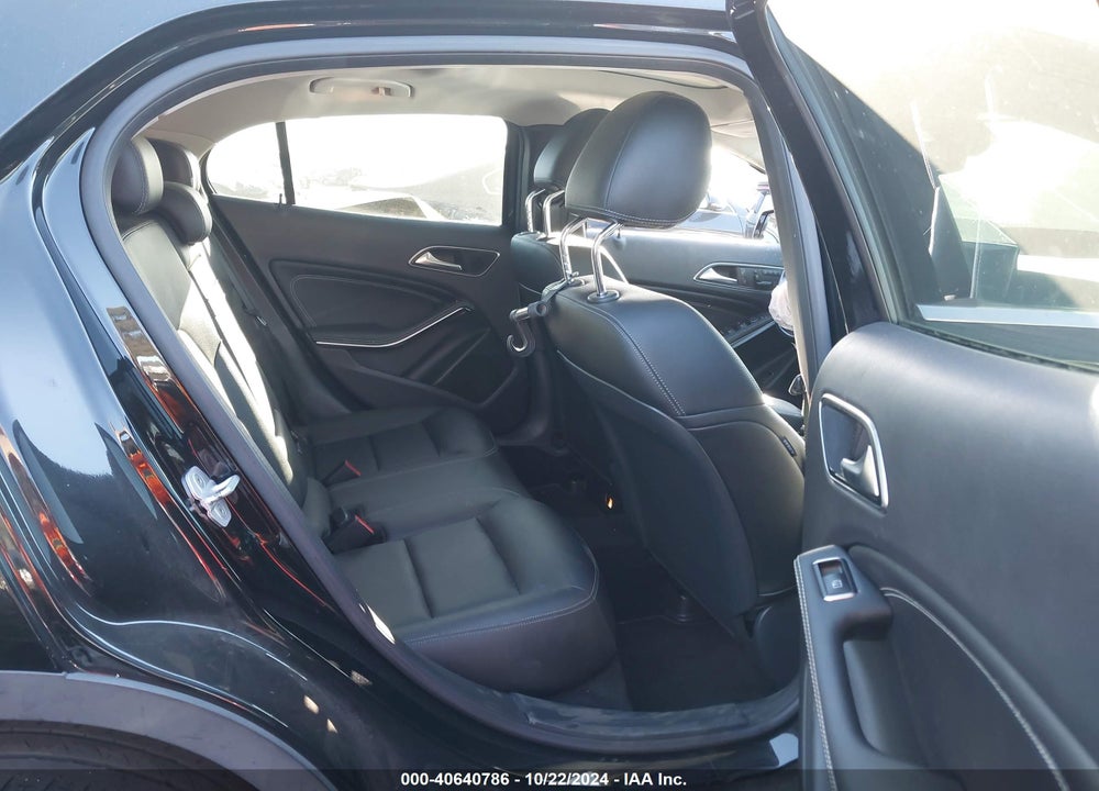 2015 MERCEDES-BENZ GLA 250 VIN: WDCTG4EB1FJ122776