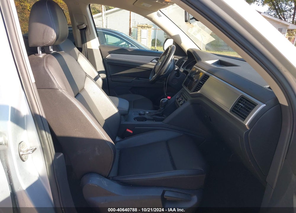 2018 VOLKSWAGEN ATLAS 3.6L V6 SE VIN: 1V2KR2CA1JC563409