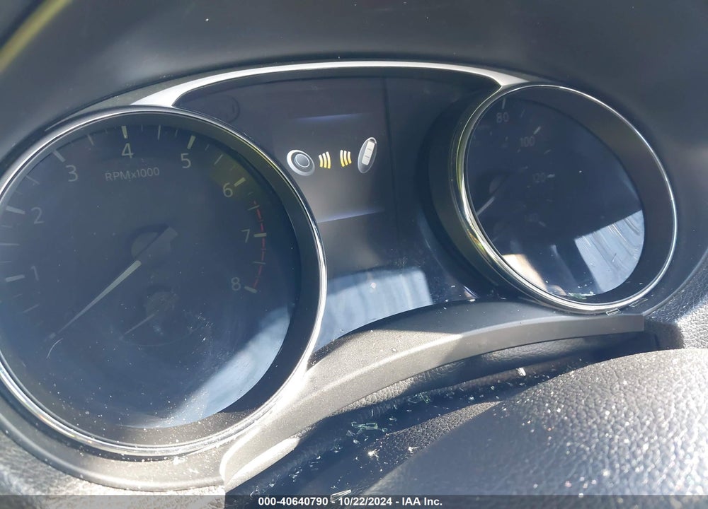 2015 NISSAN ROGUE SL VIN: 5N1AT2MV7FC887211