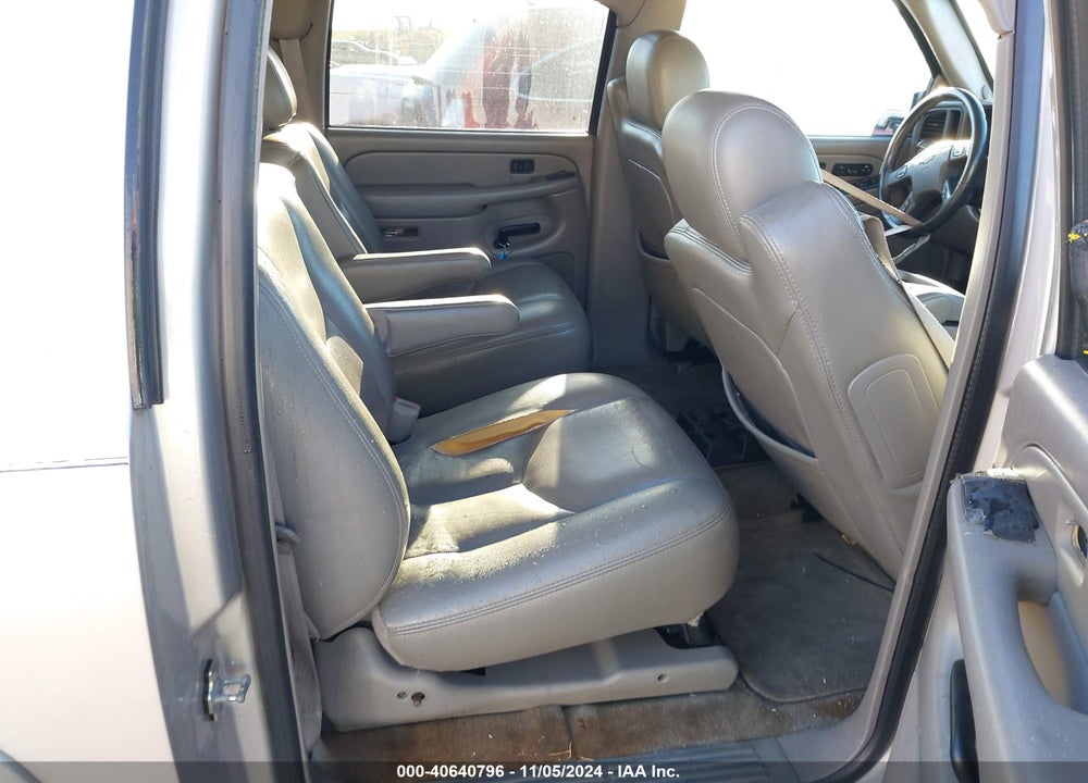 2004 CHEVROLET SUBURBAN 1500 LT VIN: 1GNEC16Z04J332939