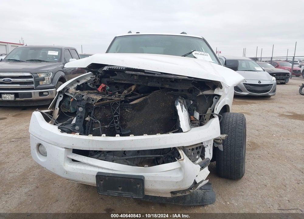 2013 FORD EXPEDITION XLT VIN: 1FMJU1H52DEF23443