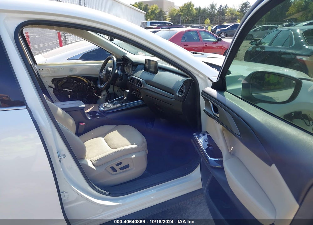 2018 MAZDA CX-9 TOURING VIN: JM3TCACY5J0206368