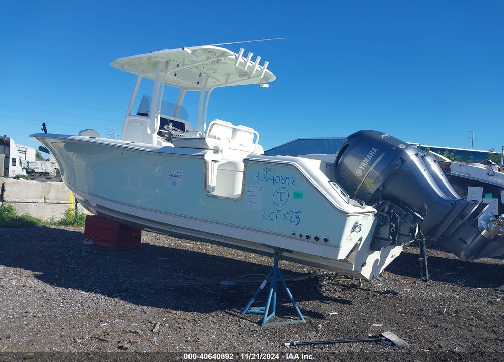 2015 SEA HUNT 19.6 CENTER CONSOLE VIN: SXSN0352A515