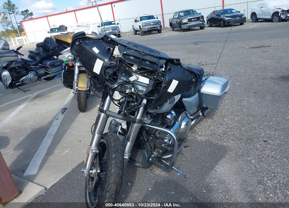 2023 HARLEY-DAVIDSON FLHX VIN: 1HD1KBC14PB654236