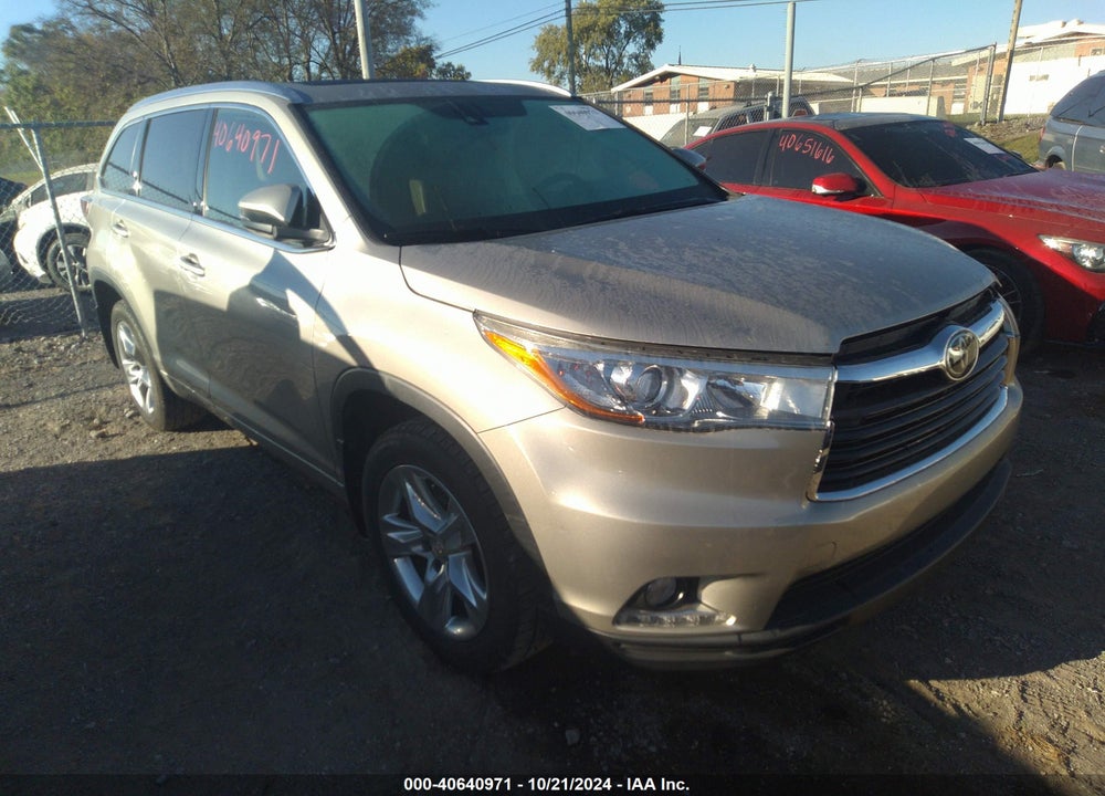 2015 TOYOTA HIGHLANDER LIMITED PLATINUM V6 VIN: 5TDDKRFHXFS180221