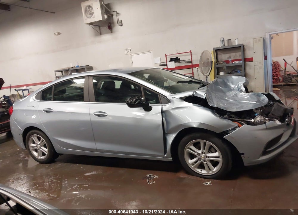 2018 CHEVROLET CRUZE LT AUTO VIN: 1G1BE5SM3J7121503