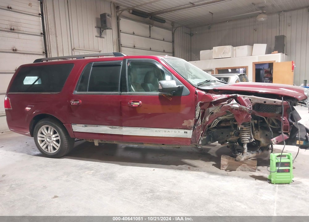2014 LINCOLN NAVIGATOR L VIN: 5LMJJ3J57EEL00196
