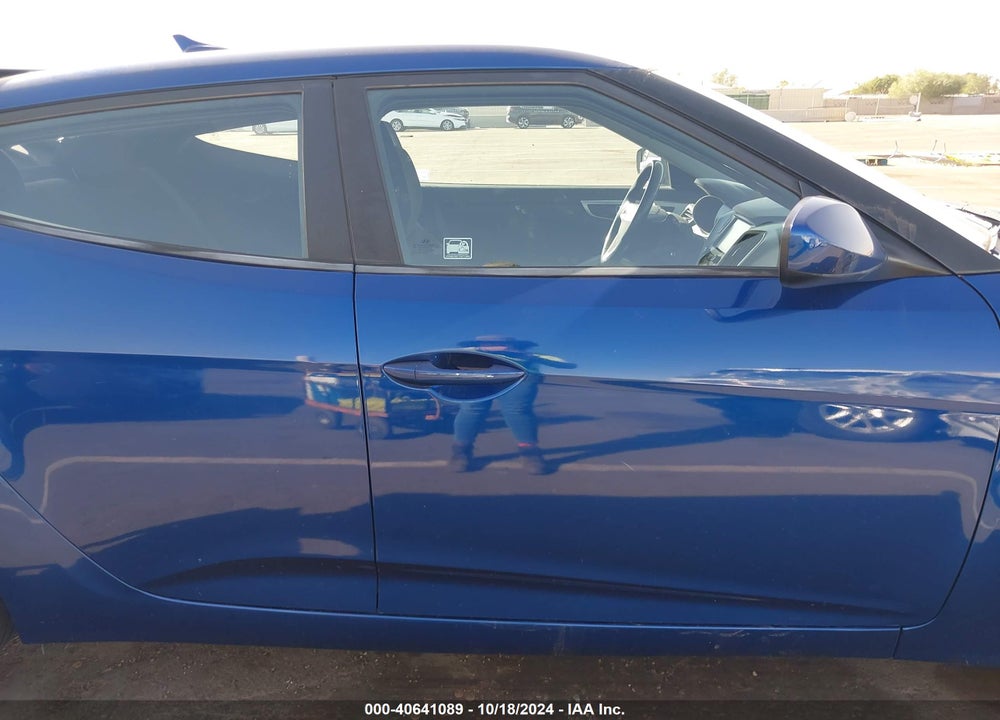 2017 HYUNDAI VELOSTER VIN: KMHTC6AD5HU311464