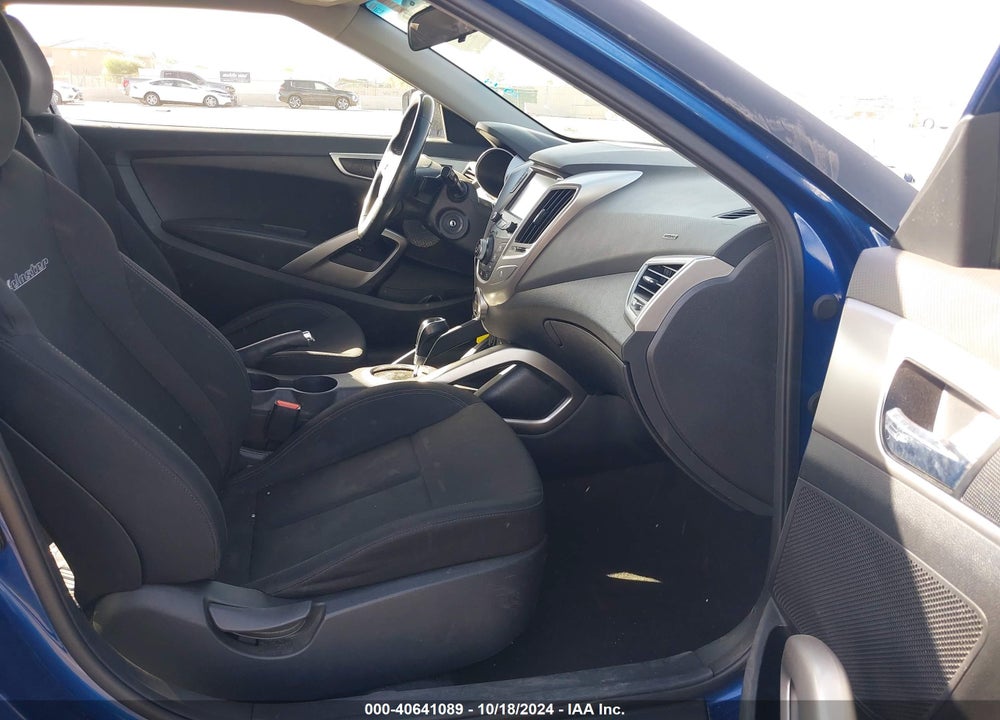 2017 HYUNDAI VELOSTER VIN: KMHTC6AD5HU311464
