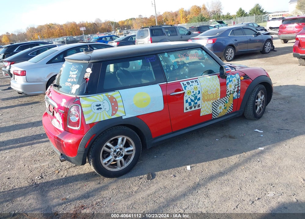 2012 MINI COOPER VIN: WMWSU3C56CT258304