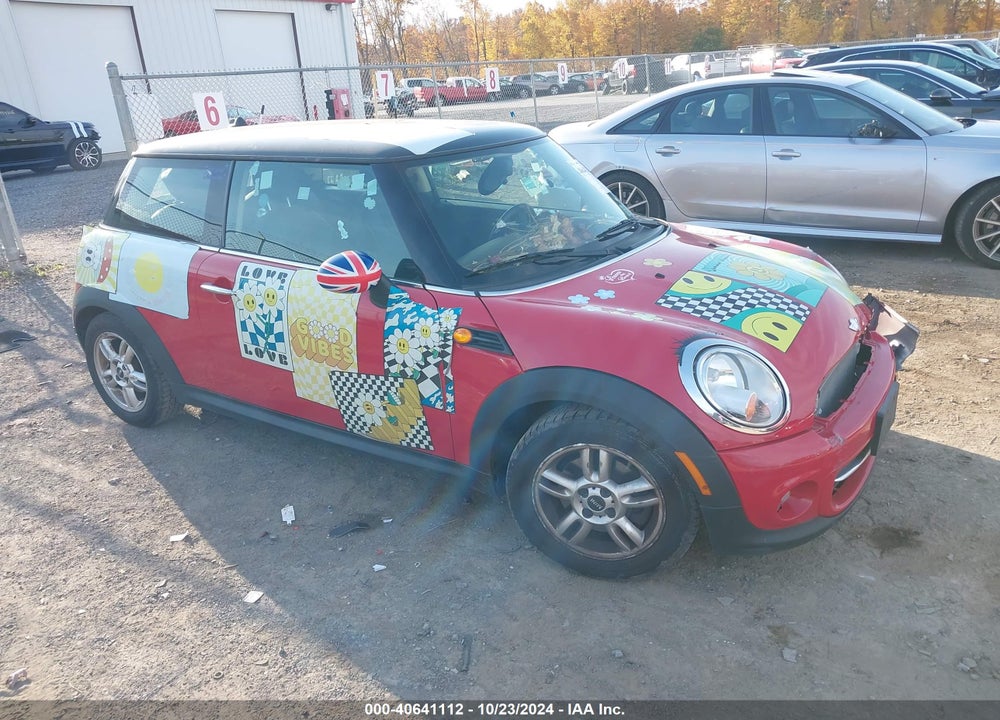 2012 MINI COOPER VIN: WMWSU3C56CT258304