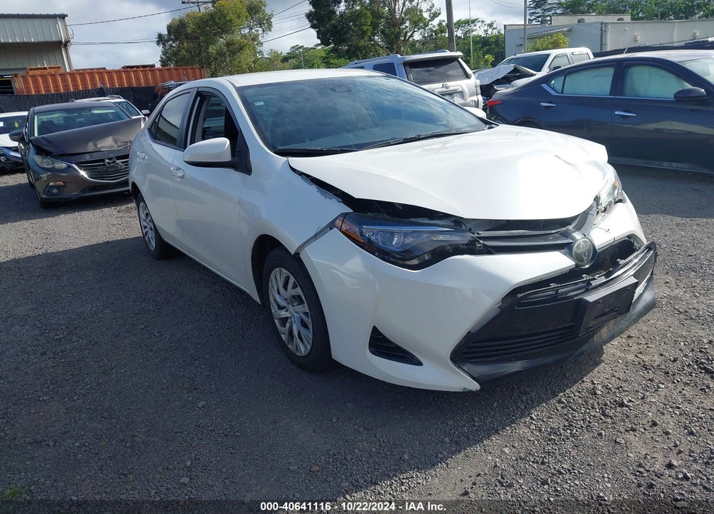 2017 TOYOTA COROLLA LE VIN: 5YFBURHEXHP632636