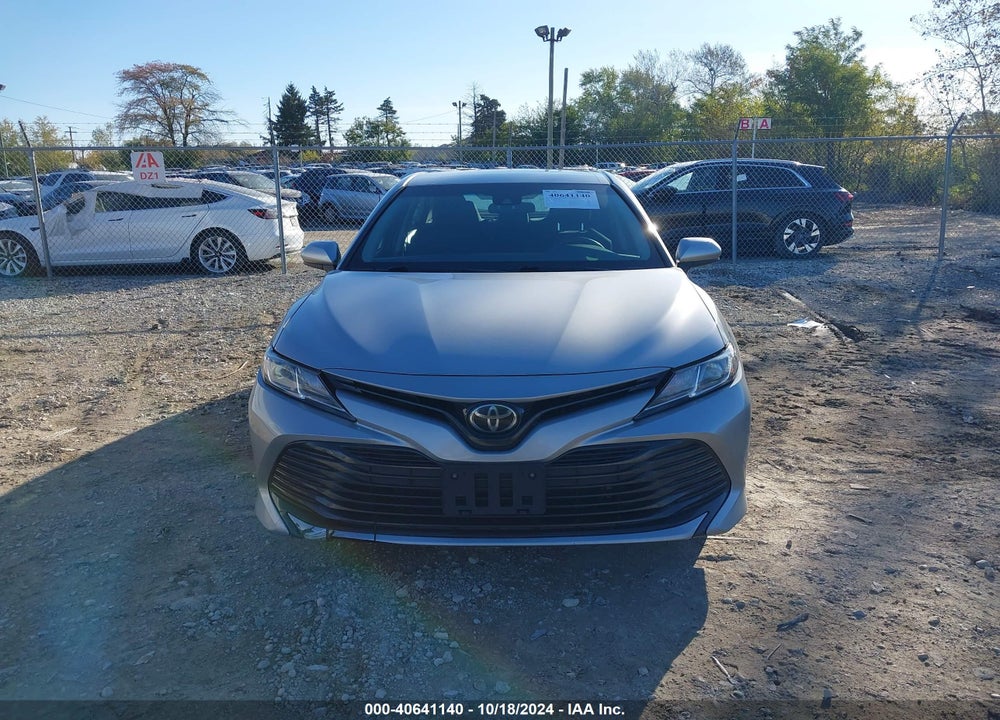 2018 TOYOTA CAMRY LE VIN: 4T1B11HK5JU156753