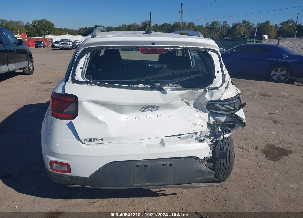 2023 HYUNDAI VENUE SEL VIN: KMHRC8A30PU258832