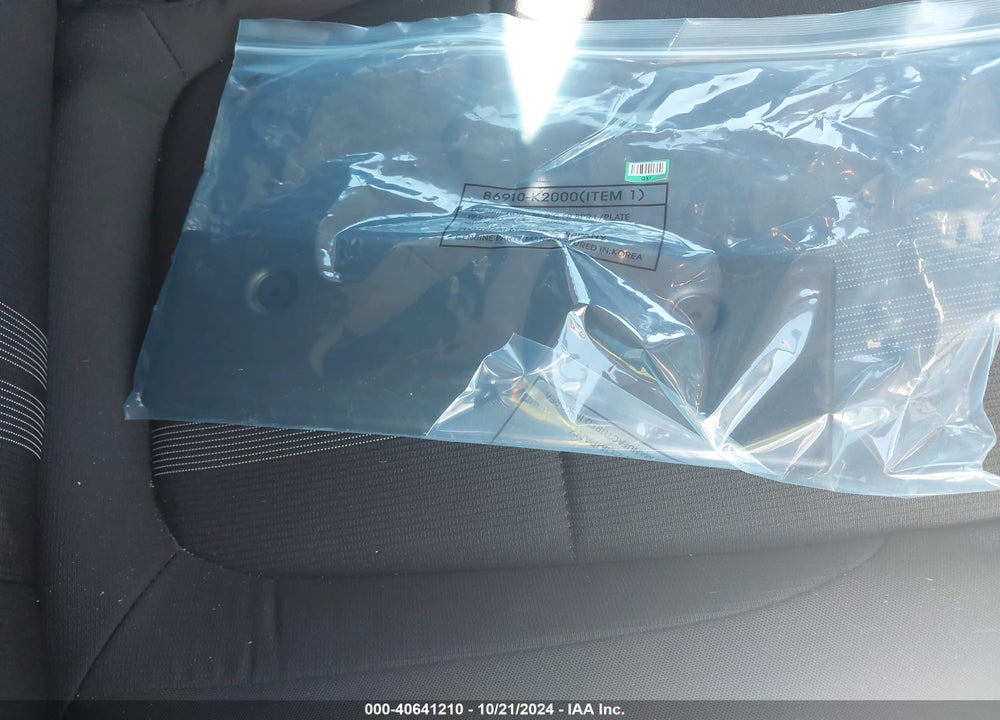 2023 HYUNDAI VENUE SEL VIN: KMHRC8A30PU258832