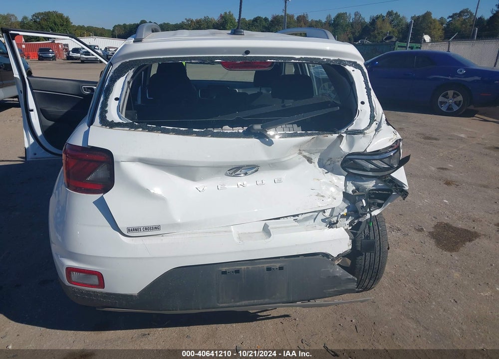 2023 HYUNDAI VENUE SEL VIN: KMHRC8A30PU258832
