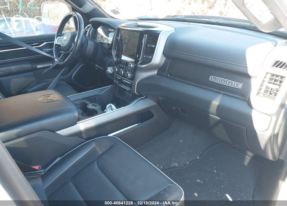 2020 RAM 1500 LAIE  4X4 6'4 BOX VIN: 1C6SRFRT1LN323275