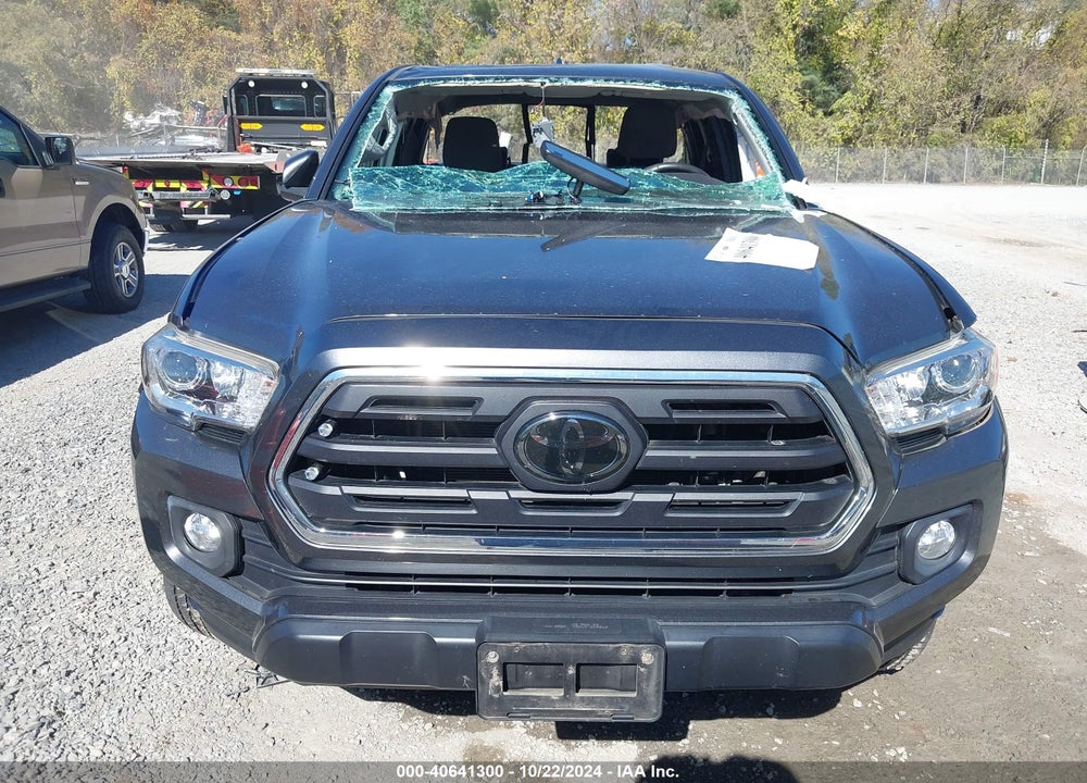 2018 TOYOTA TACOMA SR5 V6 VIN: 5TFSZ5AN0JX130357