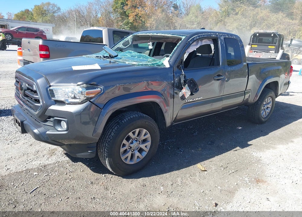 2018 TOYOTA TACOMA SR5 V6 VIN: 5TFSZ5AN0JX130357