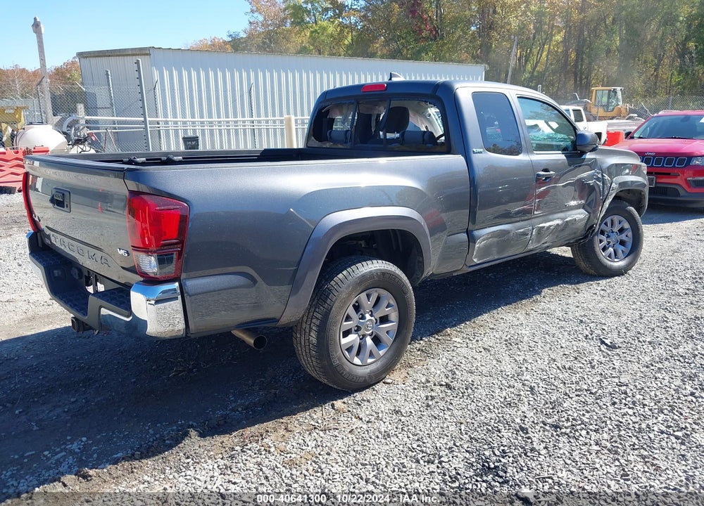 2018 TOYOTA TACOMA SR5 V6 VIN: 5TFSZ5AN0JX130357