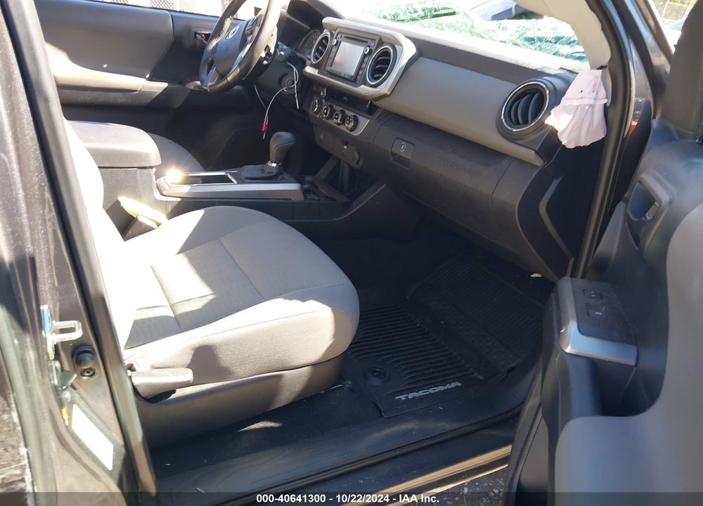 2018 TOYOTA TACOMA SR5 V6 VIN: 5TFSZ5AN0JX130357